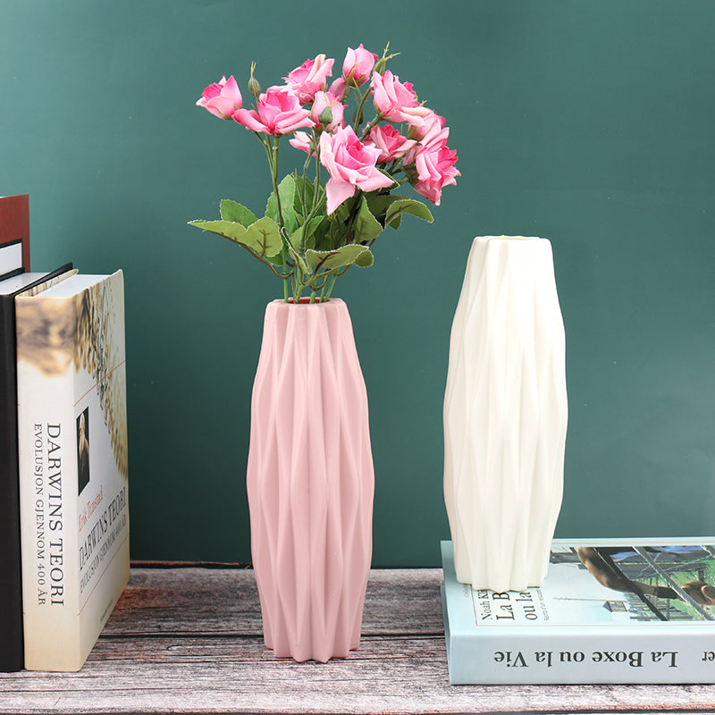 White Plastic Flower Vase with Imitation Ceramic Finish for Home Decoration